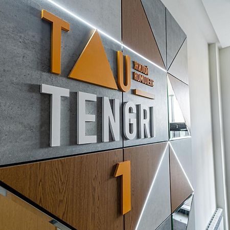 Золотой Квадрат Астаны Lägenhet Astana Exteriör bild